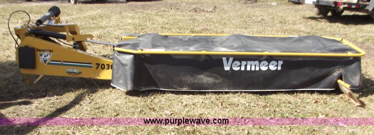 image for item D3512 Vermeer 7030 9'2" disc mower