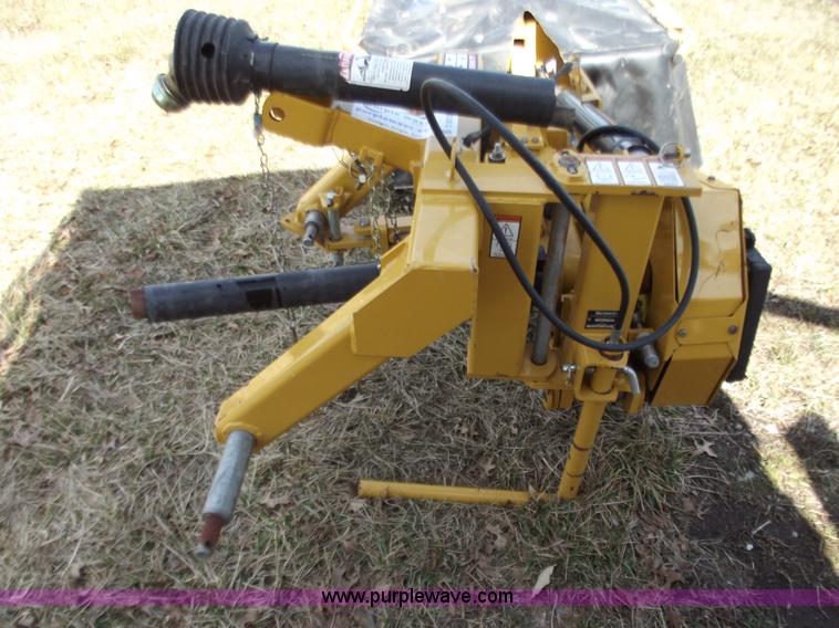 image for item D3512 Vermeer 7030 9'2" disc mower