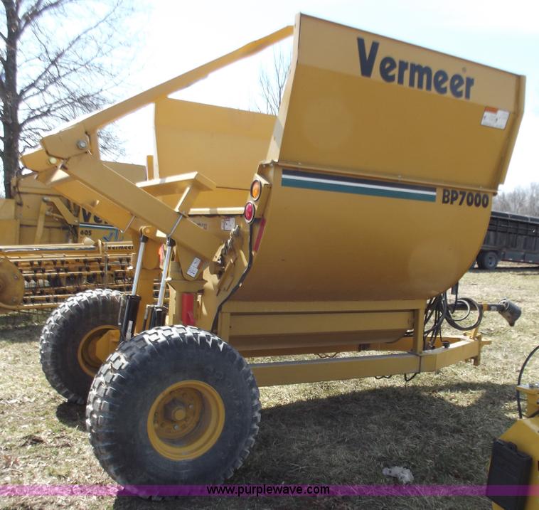 image for item D3513 Vermeer BP7000 bale processor