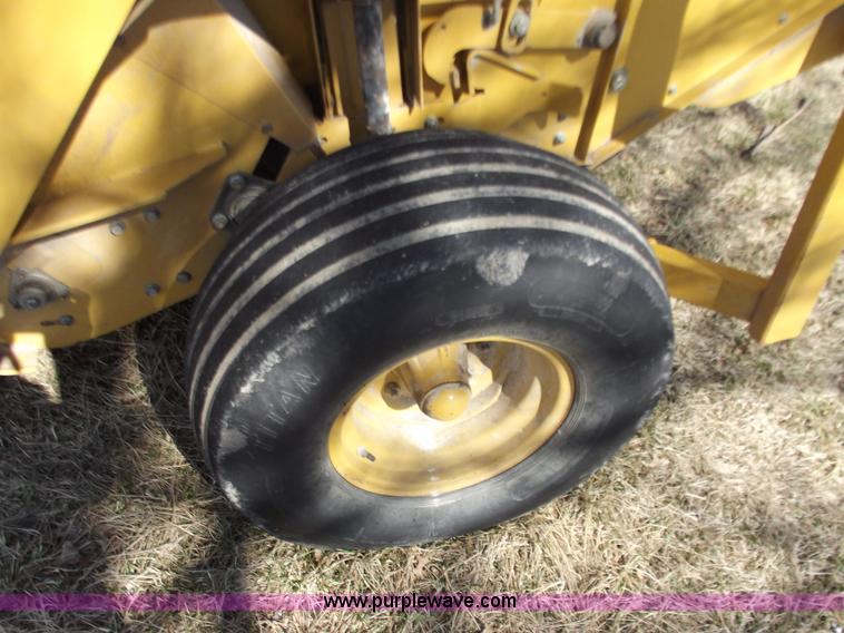 image for item D3516 Vermeer XL605 round baler