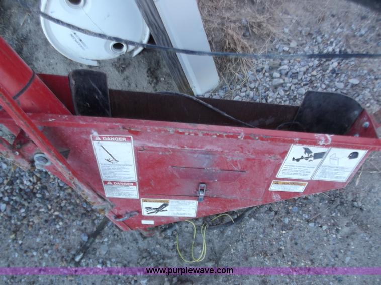 image for item D3547 West Field 22' seed auger