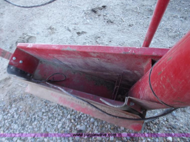 image for item D3547 West Field 22' seed auger