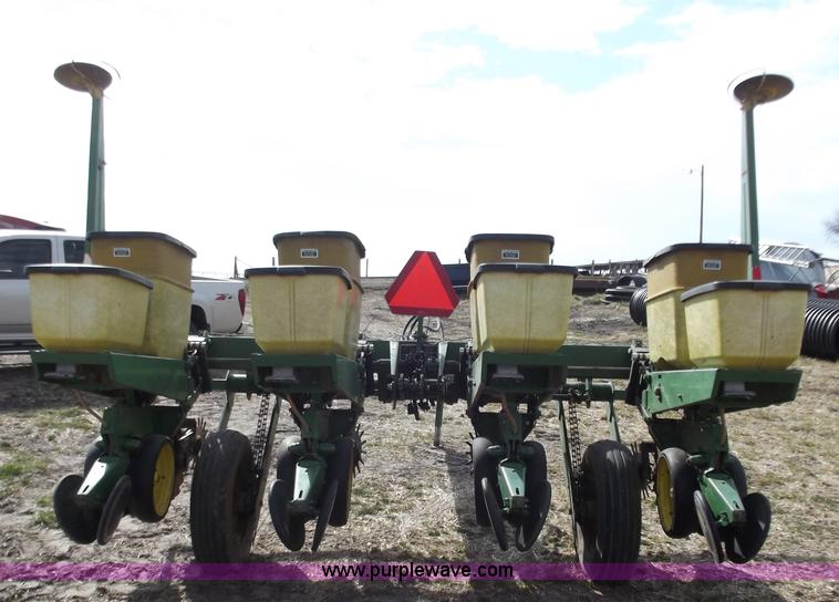 image for item D3576 John Deere P7000 four row planter