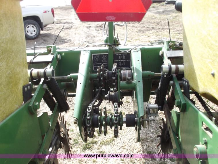image for item D3576 John Deere P7000 four row planter