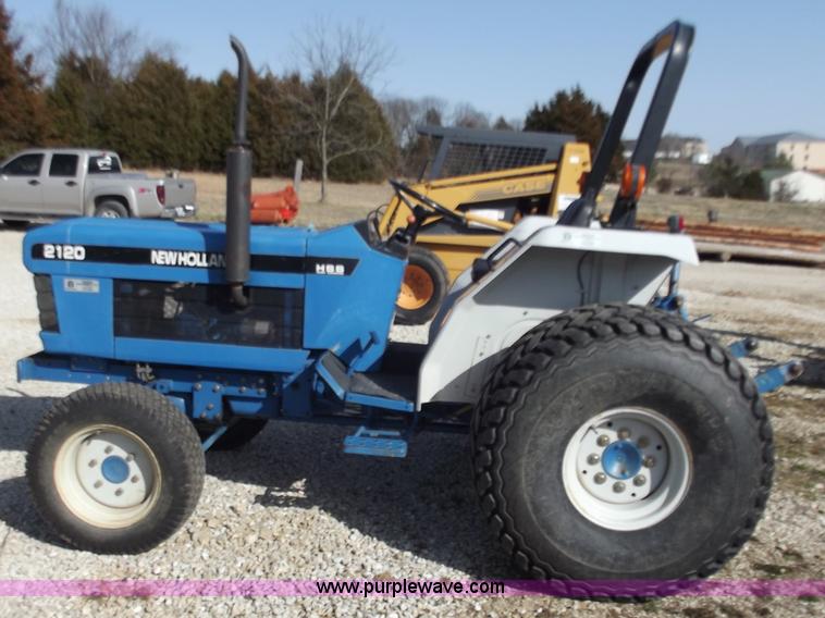 image for item D3617 2001 New Holland 2120 FWA tractor