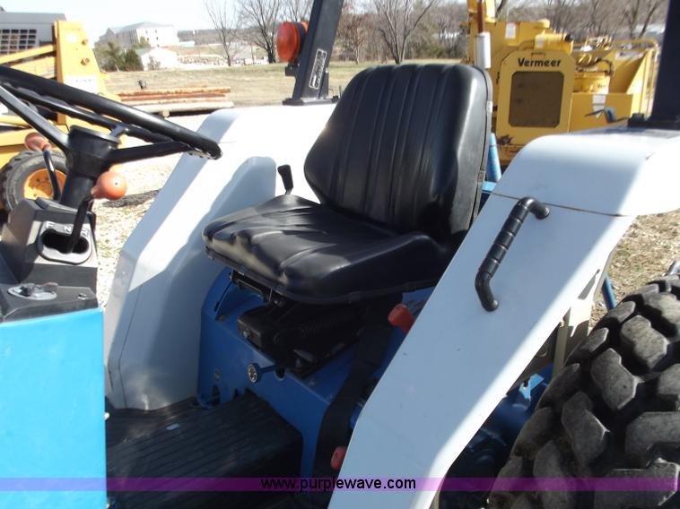 image for item D3617 2001 New Holland 2120 FWA tractor