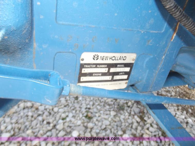 image for item D3617 2001 New Holland 2120 FWA tractor