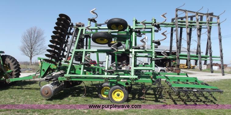 image for item D3688 John Deere 726 Mulch Finisher