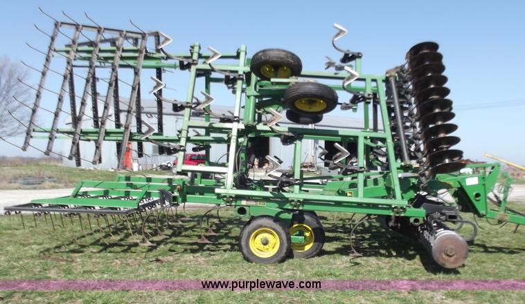 image for item D3688 John Deere 726 Mulch Finisher