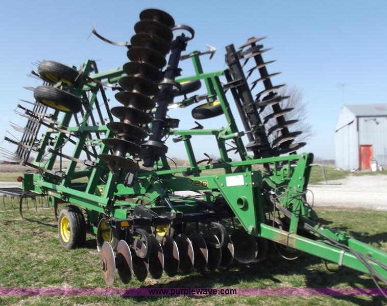 image for item D3688 John Deere 726 Mulch Finisher