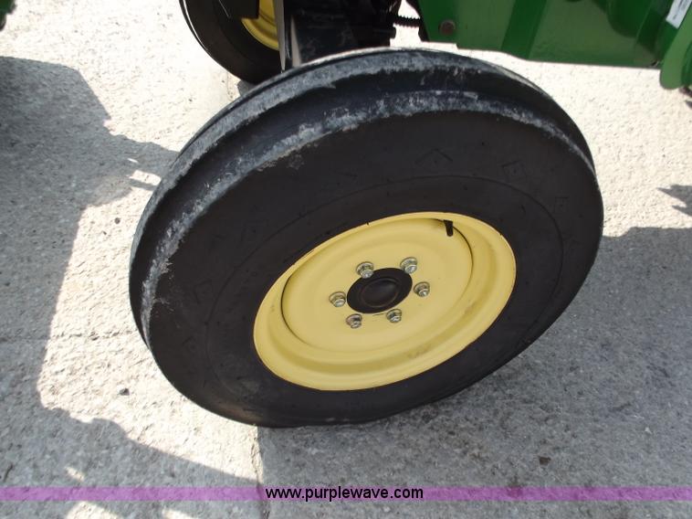image for item D3698 John Deere 5303 tractor