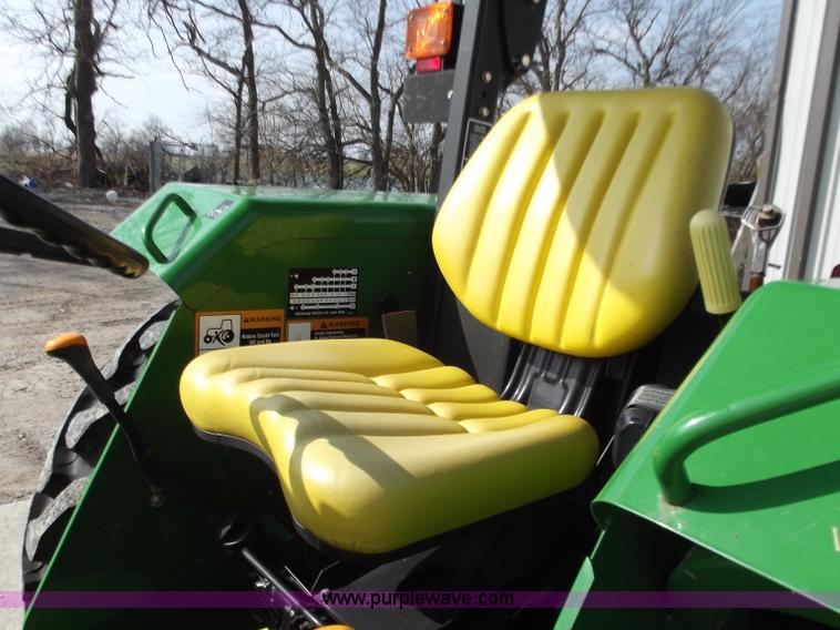 image for item D3698 John Deere 5303 tractor