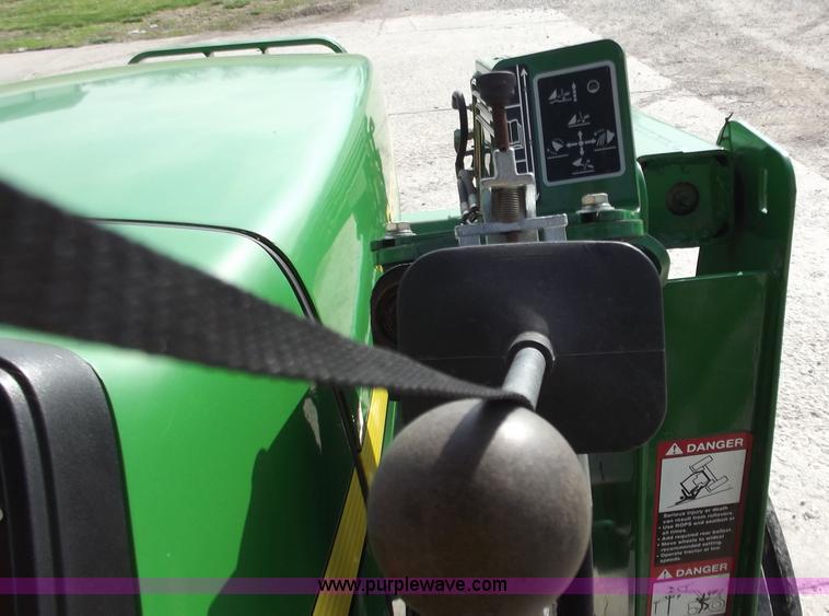 image for item D3698 John Deere 5303 tractor