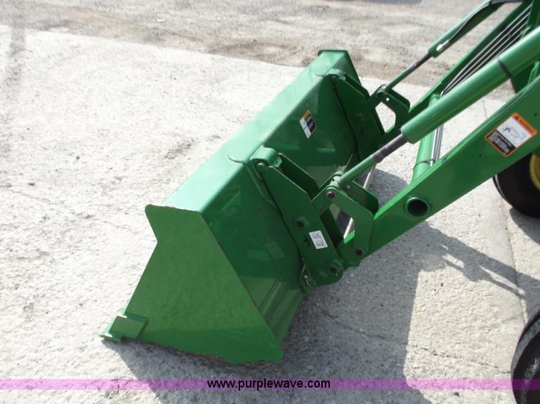 image for item D3698 John Deere 5303 tractor