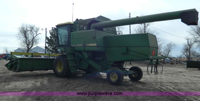 image for item D8847 1979 John Deere 6620 Turbo combine