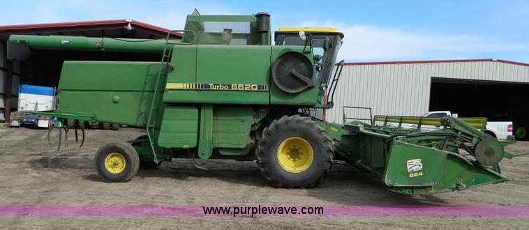 image for item D8847 1979 John Deere 6620 Turbo combine