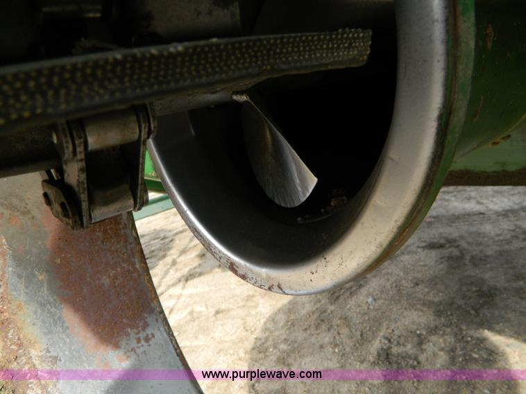 image for item D8847 1979 John Deere 6620 Turbo combine