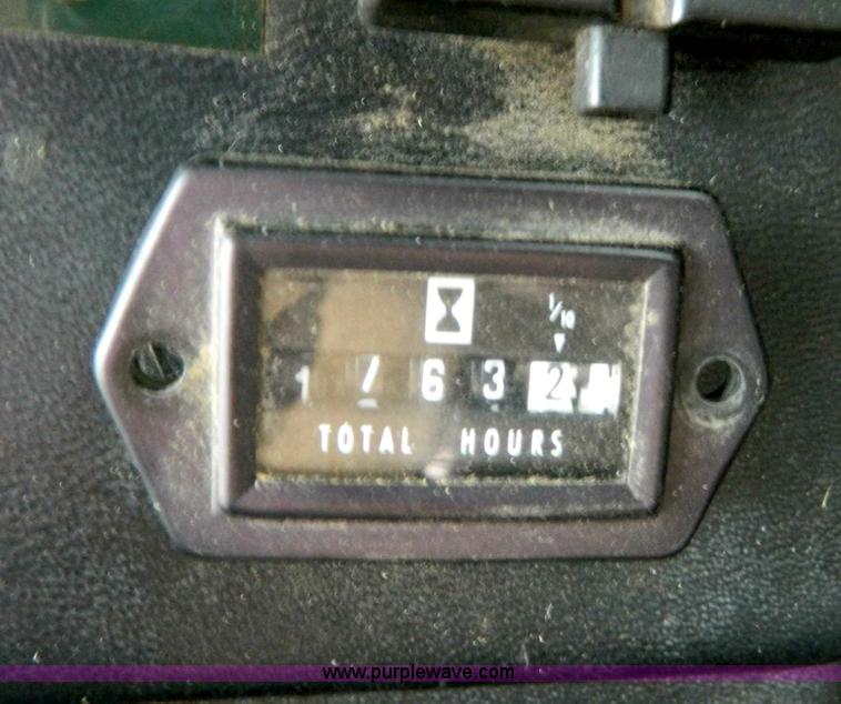 image for item D8847 1979 John Deere 6620 Turbo combine