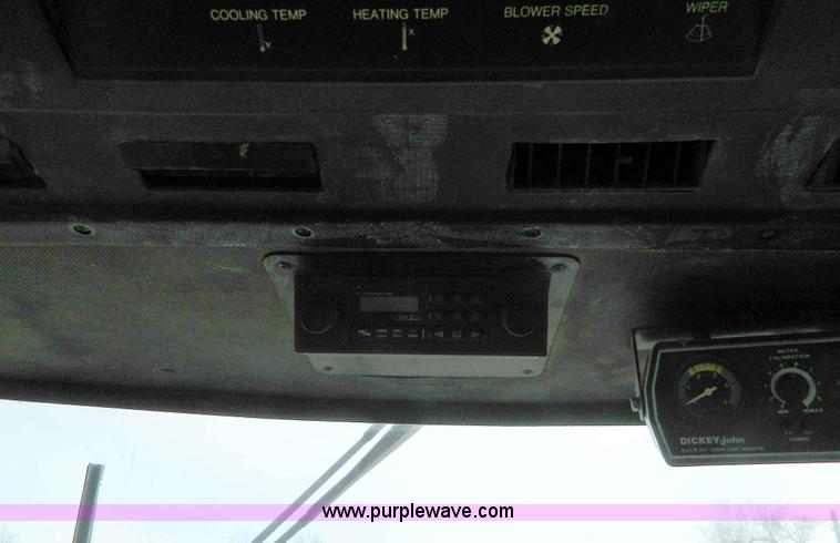 image for item D8847 1979 John Deere 6620 Turbo combine