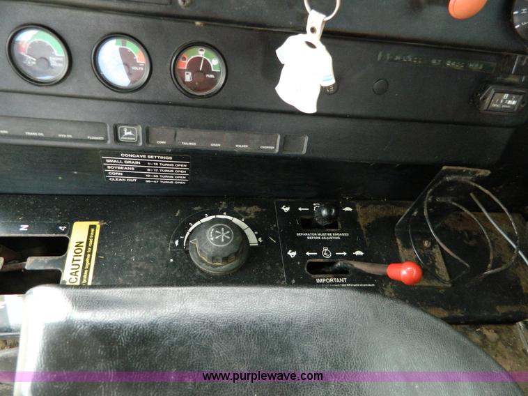 image for item D8847 1979 John Deere 6620 Turbo combine