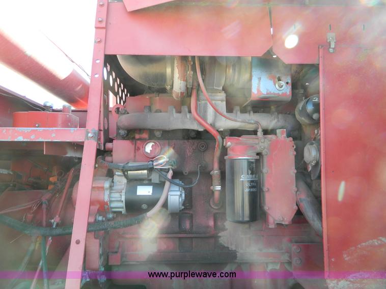 image for item D8907 1993 Case IH 1688 axial-flow combine
