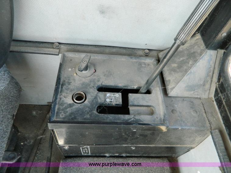 image for item D8907 1993 Case IH 1688 axial-flow combine