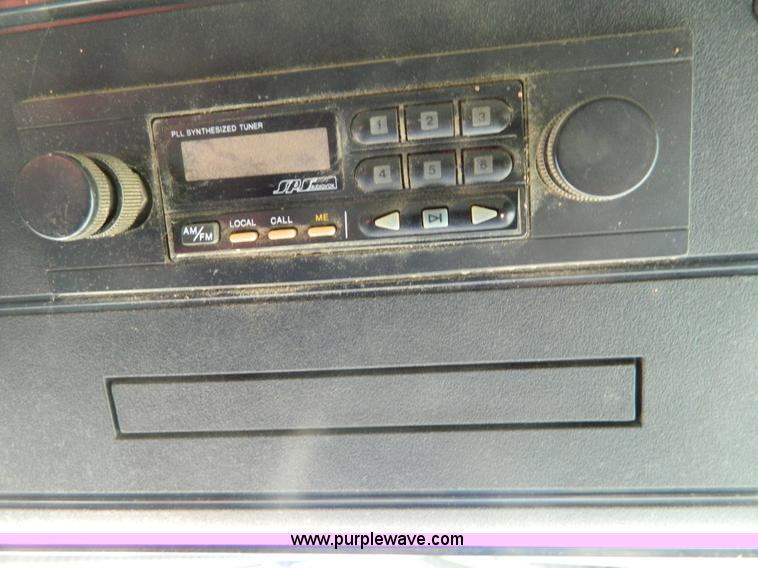 image for item D8907 1993 Case IH 1688 axial-flow combine