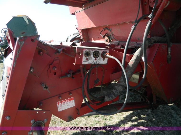 image for item D8907 1993 Case IH 1688 axial-flow combine