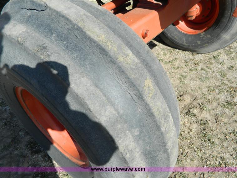 image for item D8910 1982 Case 2590 tractor