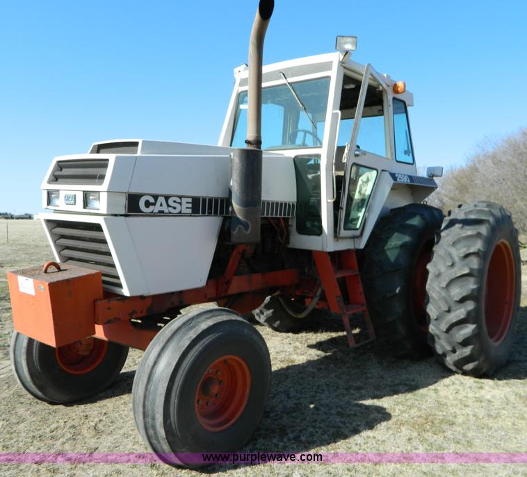 image for item D8910 1982 Case 2590 tractor