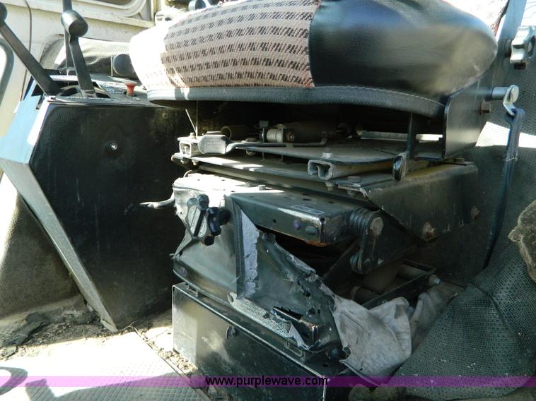 image for item D8910 1982 Case 2590 tractor