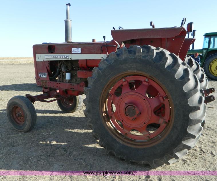 image for item D8912 International 544 tractor