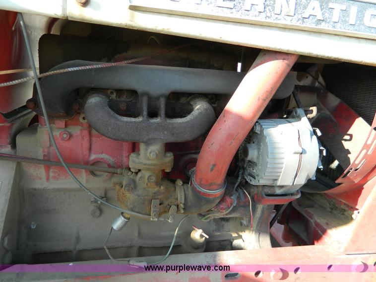 image for item D8912 International 544 tractor