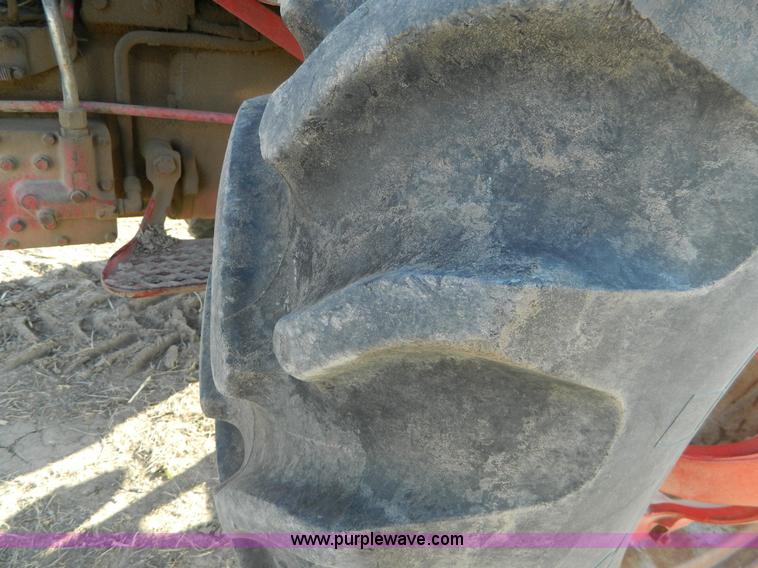 image for item D8912 International 544 tractor