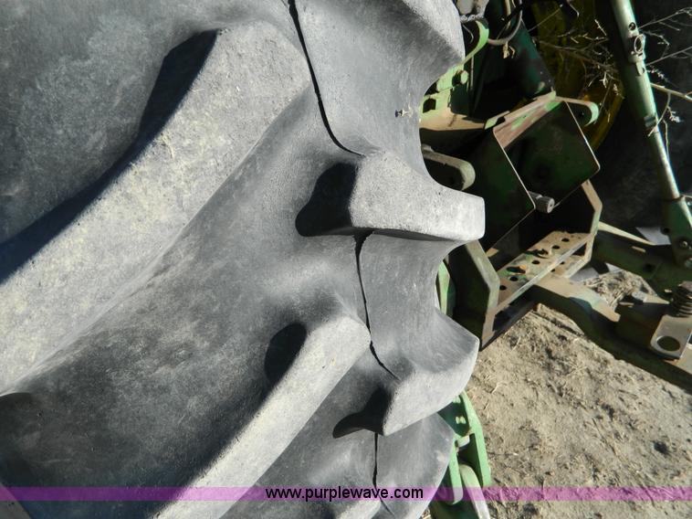 image for item D8913 1980 John Deere 4840 tractor