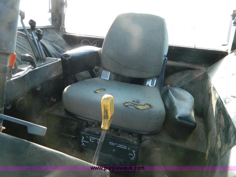 image for item D8913 1980 John Deere 4840 tractor