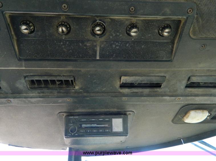 image for item D8913 1980 John Deere 4840 tractor