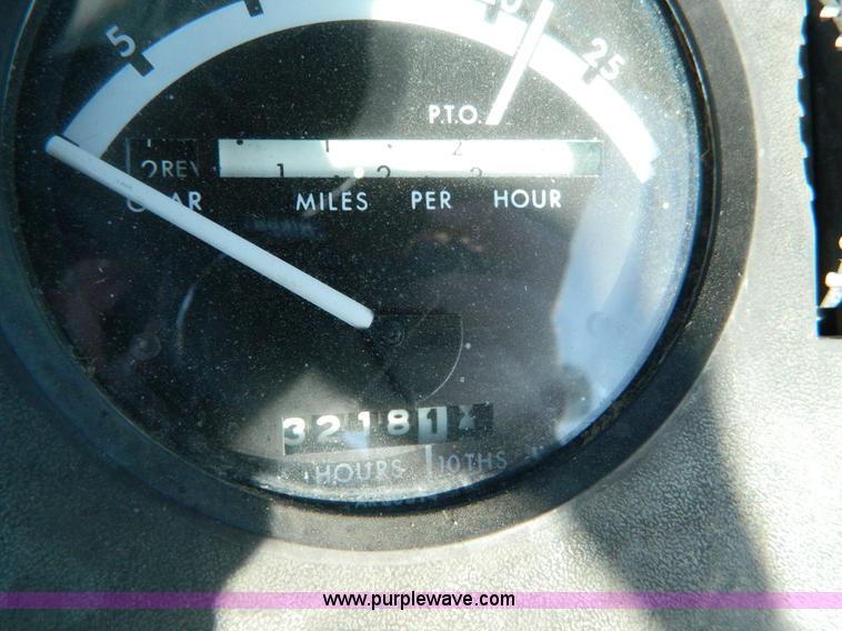 image for item D8913 1980 John Deere 4840 tractor