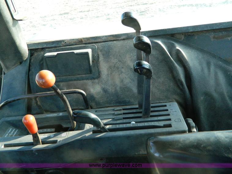 image for item D8913 1980 John Deere 4840 tractor