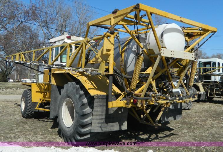 image for item D8914 1984 Terra Gator 1664 self propelled sprayer
