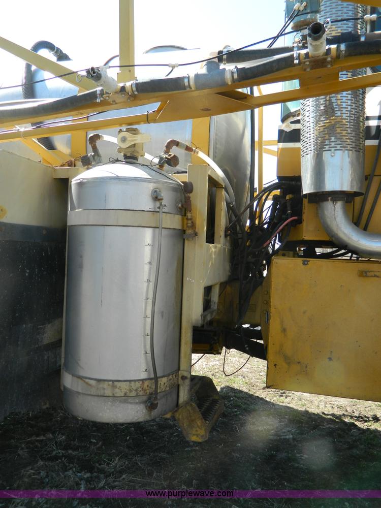 image for item D8914 1984 Terra Gator 1664 self propelled sprayer