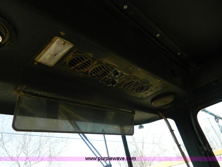 image for item D8914 1984 Terra Gator 1664 self propelled sprayer