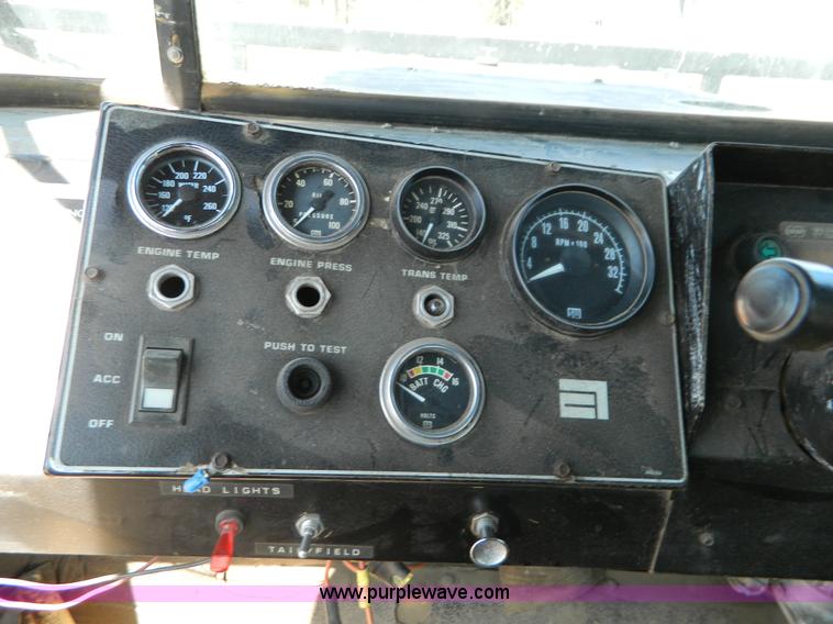 image for item D8914 1984 Terra Gator 1664 self propelled sprayer