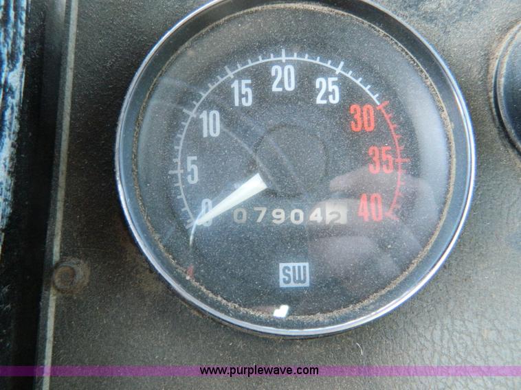 image for item D8914 1984 Terra Gator 1664 self propelled sprayer