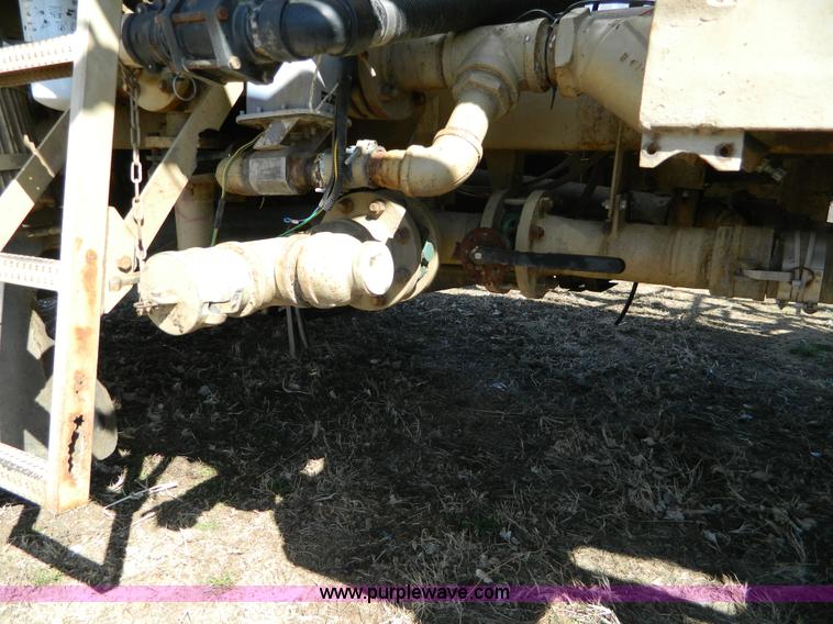 image for item D8915 1991 Mertz 4150 self propelled sprayer