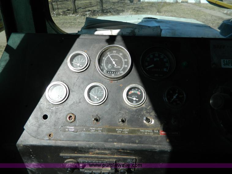 image for item D8915 1991 Mertz 4150 self propelled sprayer