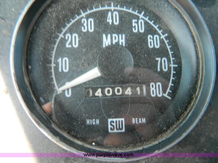 image for item D8915 1991 Mertz 4150 self propelled sprayer