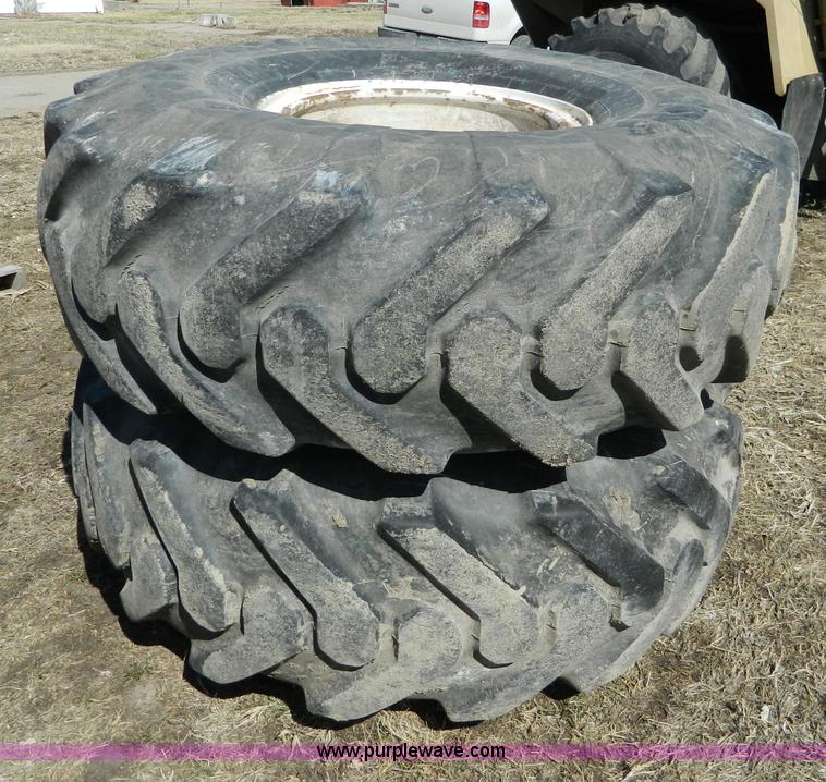 image for item E9468 Set of wheels and tires for TerraGator 1664 sprayer