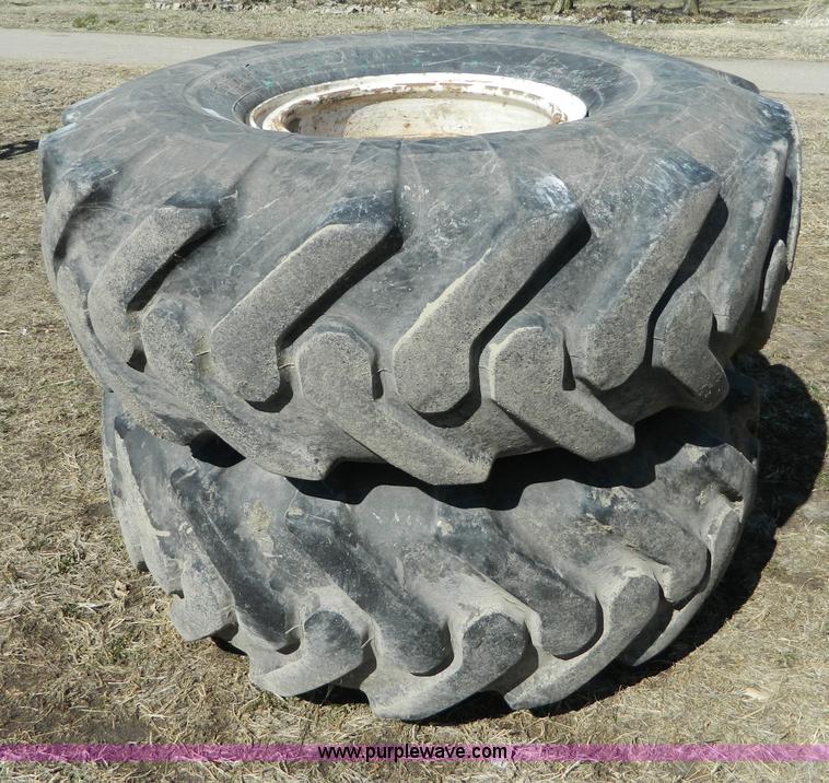 image for item E9468 Set of wheels and tires for TerraGator 1664 sprayer
