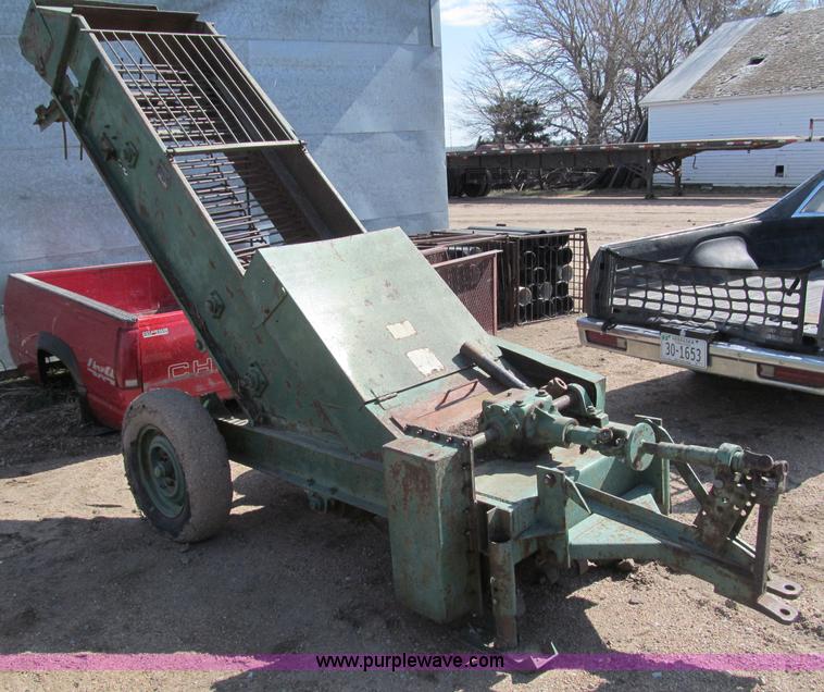 image for item G9440 Bowie Industries sprig harvestor